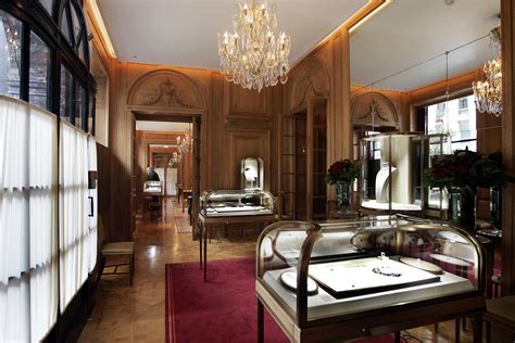 cartier boutique torino|cartier jewelry italy.